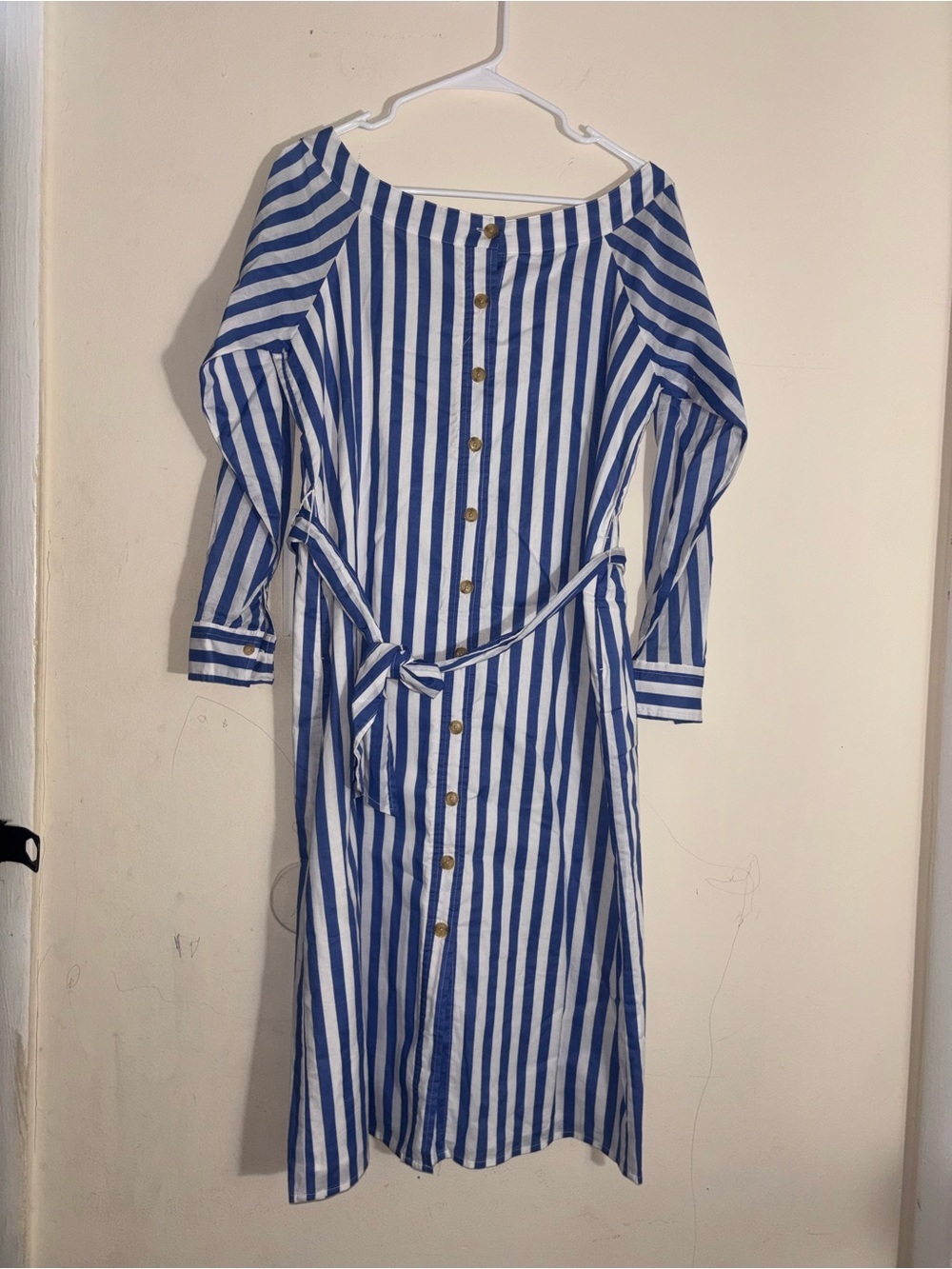 Banana Republic Poplin Midi Dress
Sizeโ XS